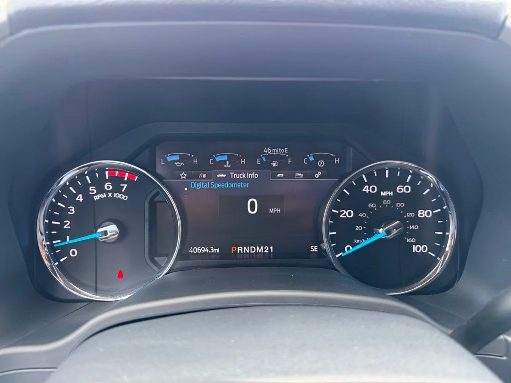 Used 2022 Red Metallic Ford Lariat image 9