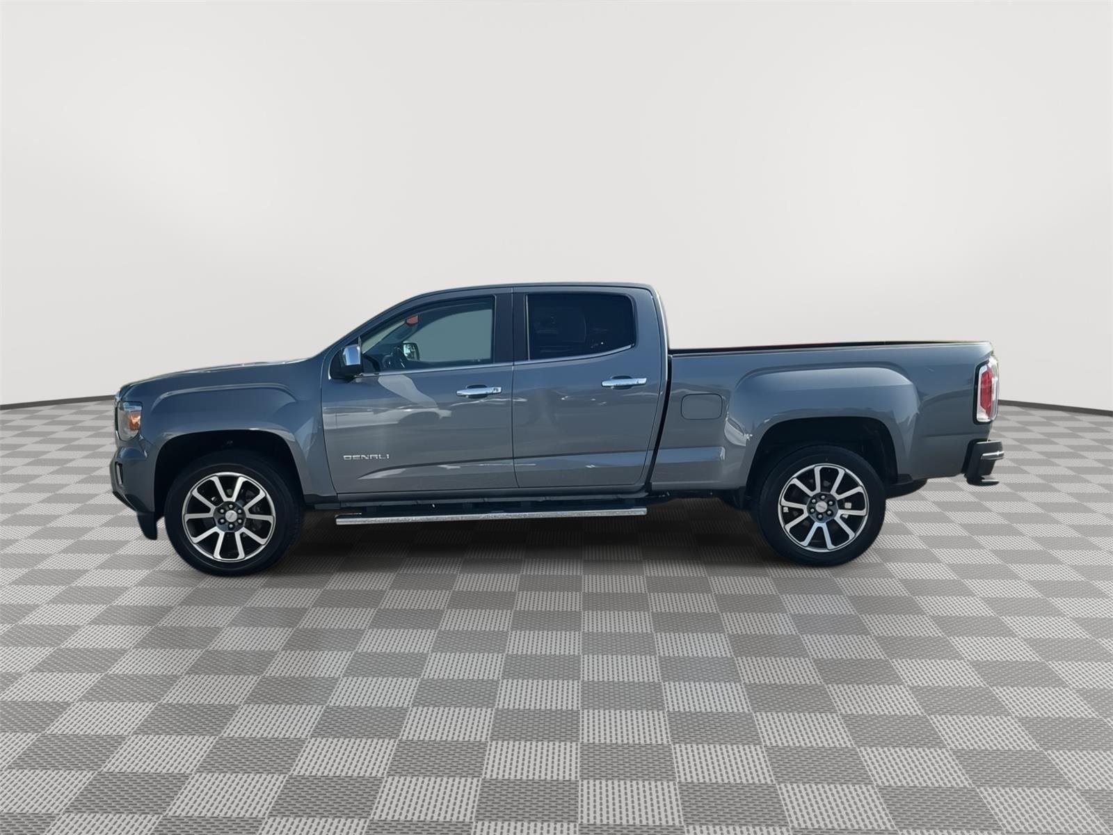Used 2020 Satin Steel Metallic GMC 4WD Denali image 20