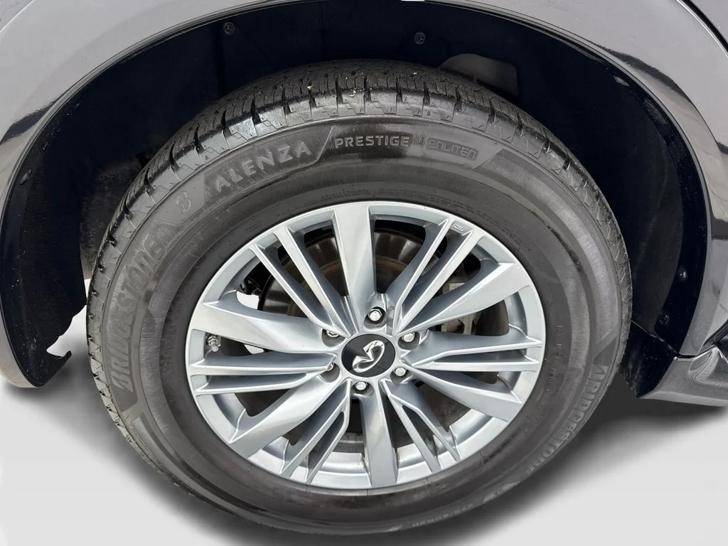 Used 2023 Black INFINITI LUXE image 93
