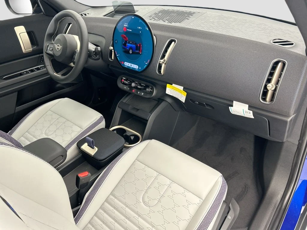 New 2026 Blazing Blue Metallic MINI Oxford Edition image 16