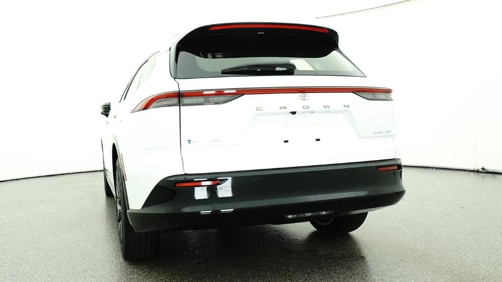 New 2026 Oxygen White Toyota Limited image 17