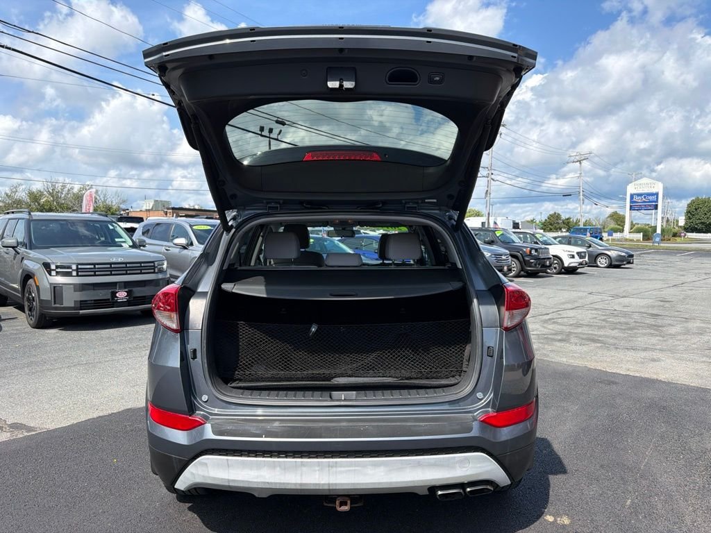Used 2017 Gray Hyundai Sport image 37
