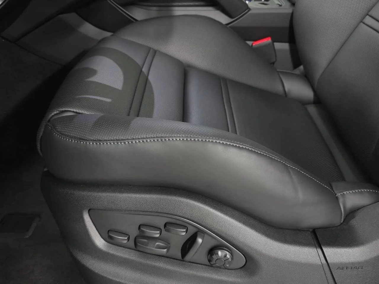 New 2026 Chromite Black Metallic Porsche Turbo E-Hybrid image 25