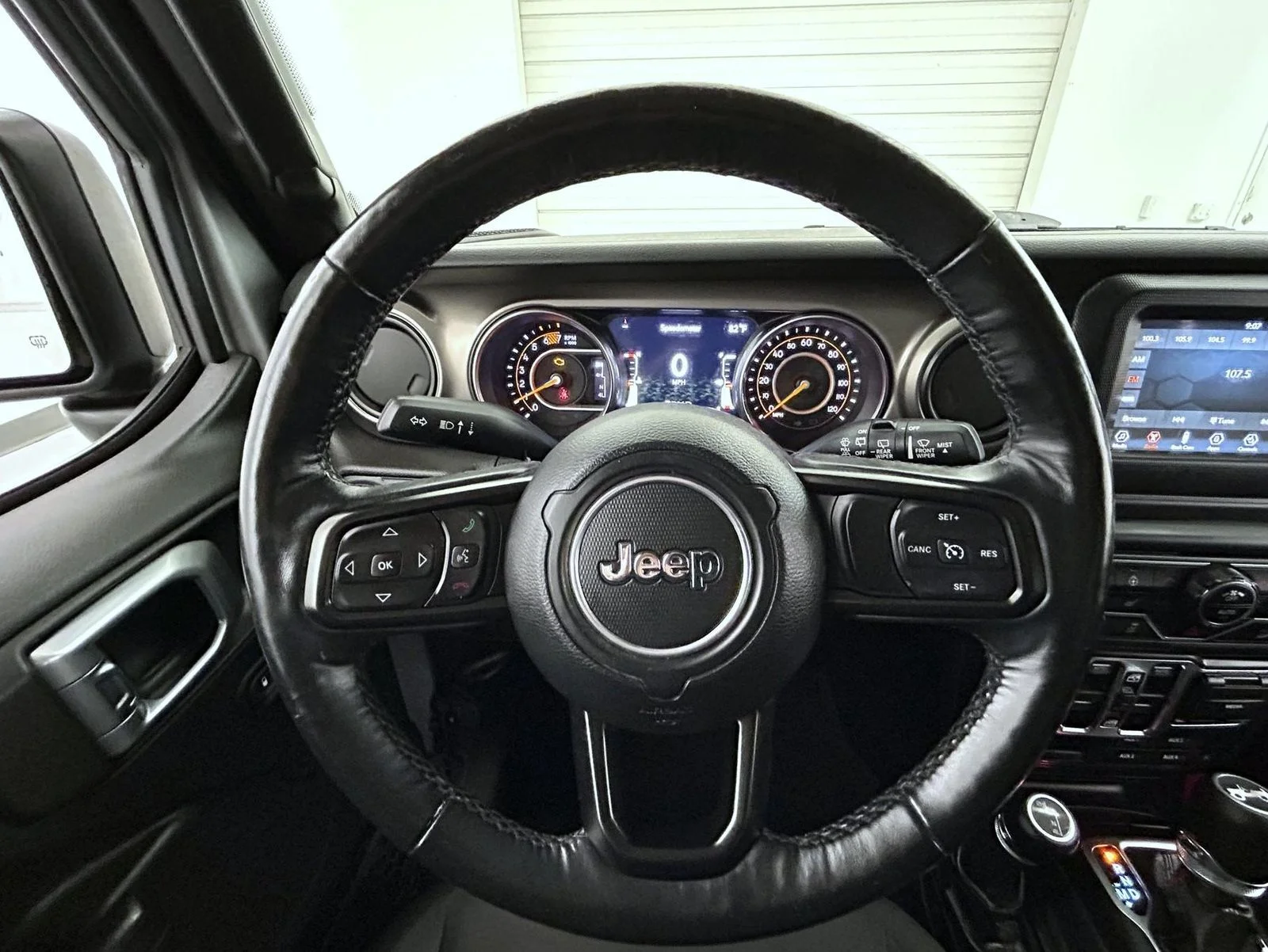 Used 2019 Silver Jeep Unlimited Sport S image 11