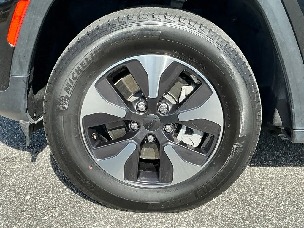 Used 2024 Black Jeep 4xe image 35