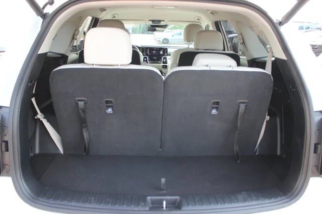 Used 2023 White Kia SX Prestige image 30