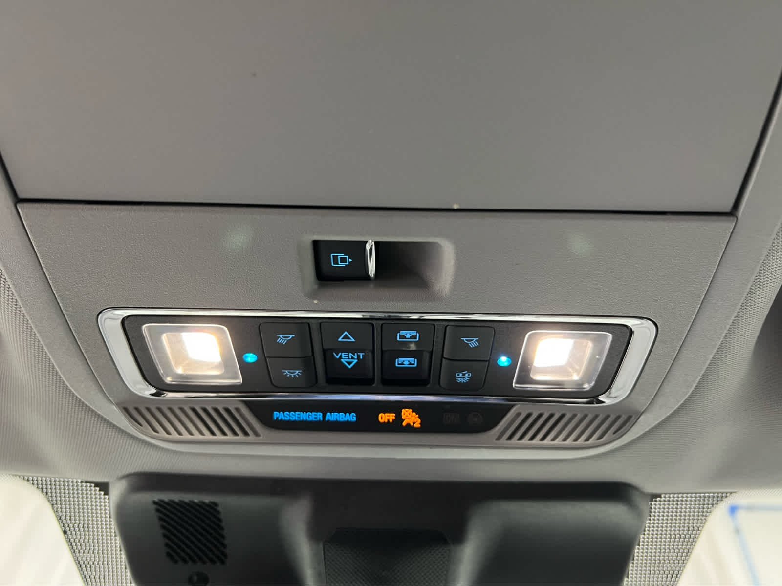 Used 2023 Star White Metallic Tri-Coat Ford LARIAT image 26
