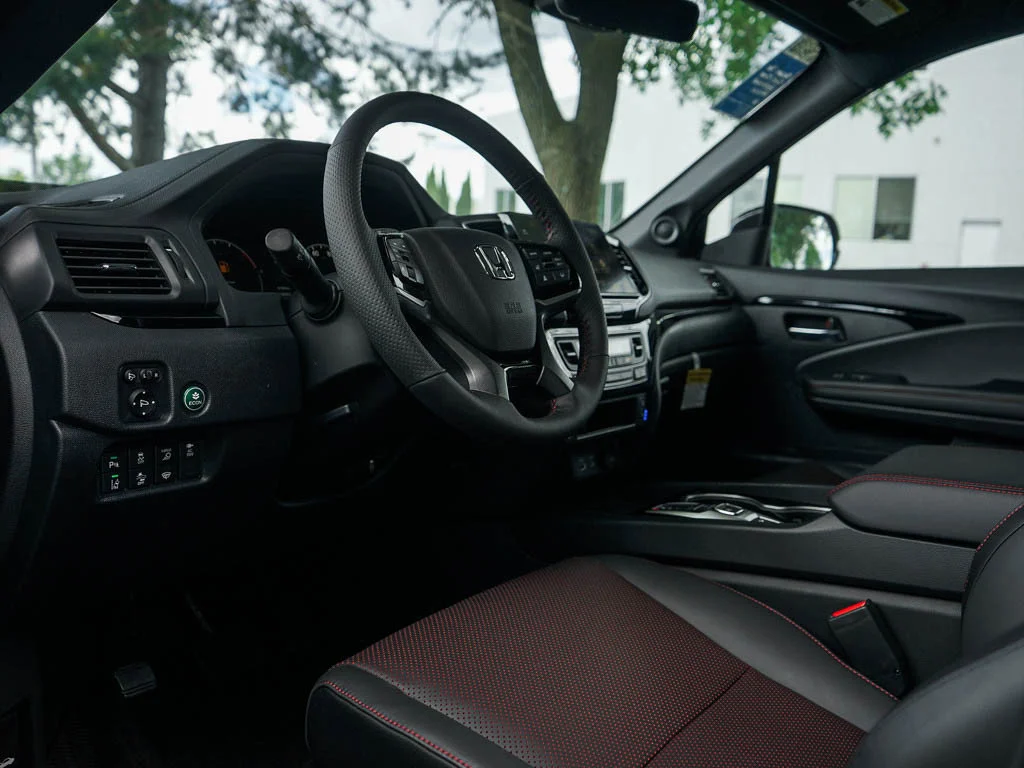 New 2026 Sonic Gray Pearl Honda Black Edition image 16