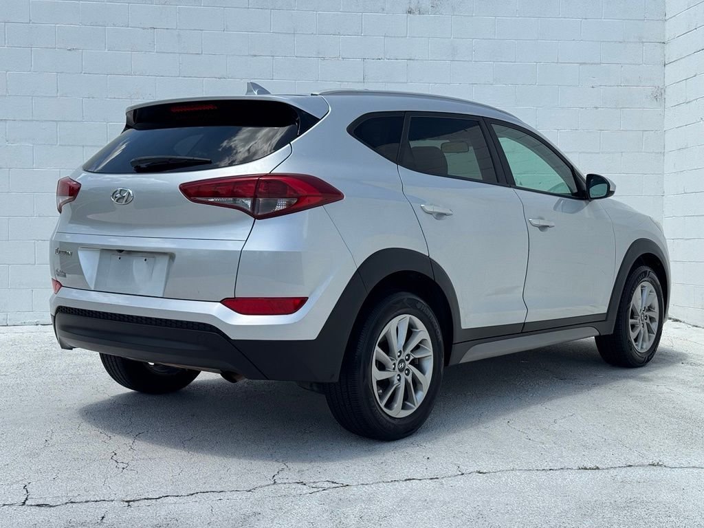 Used 2018 Silver Hyundai SEL image 13