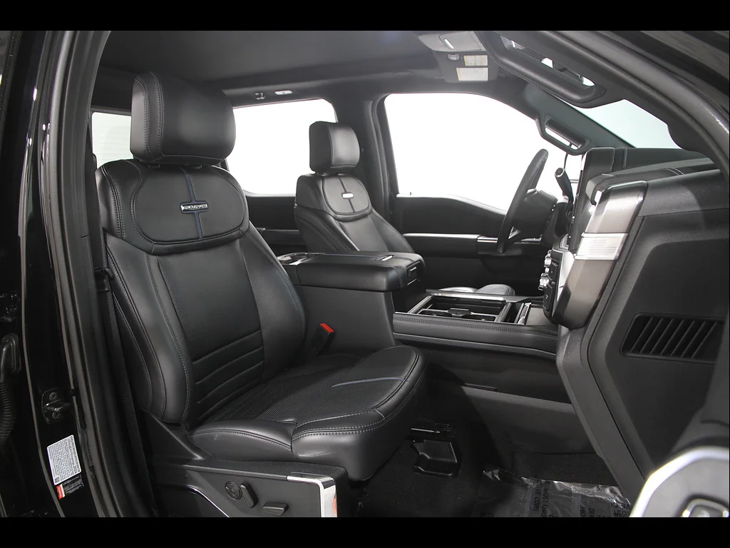 Used 2025 Agate Black Ford Platinum image 17