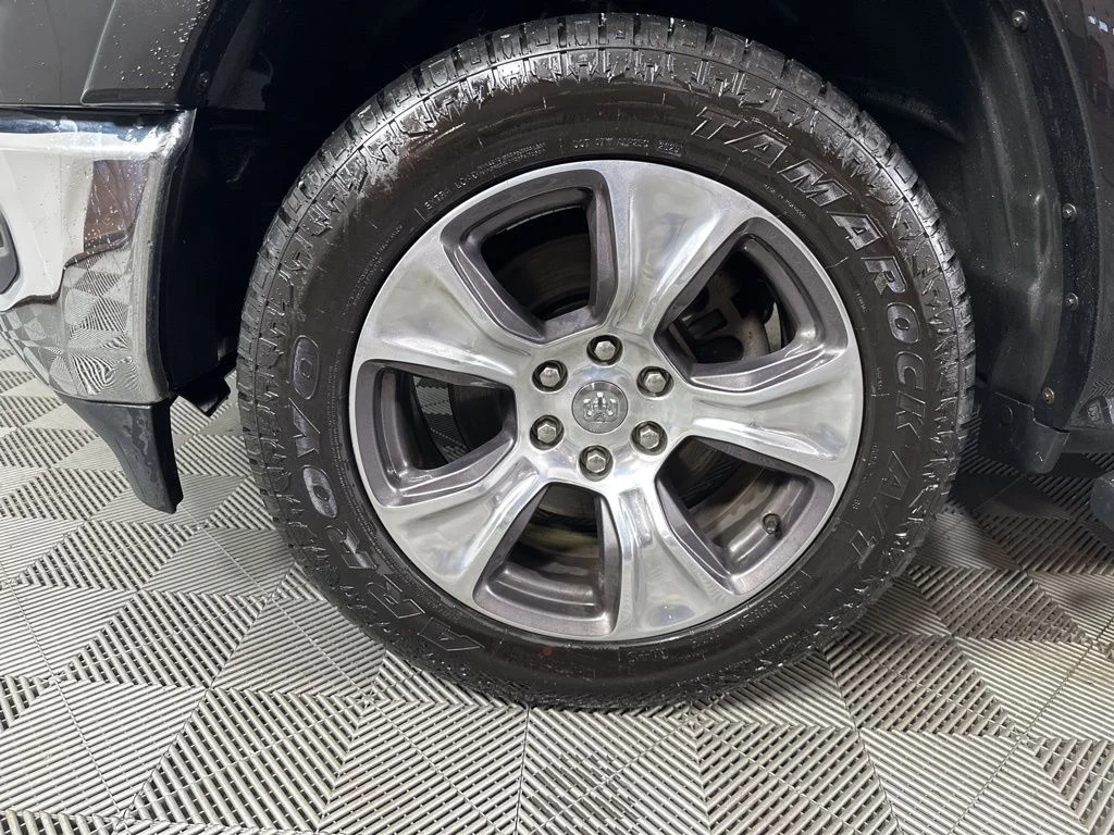 Used 2019 Black Ram Laramie image 12
