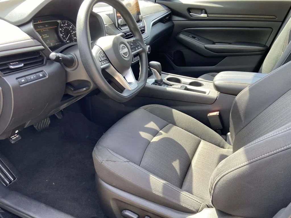 Certified Used 2025 Super Black Nissan SV image 11