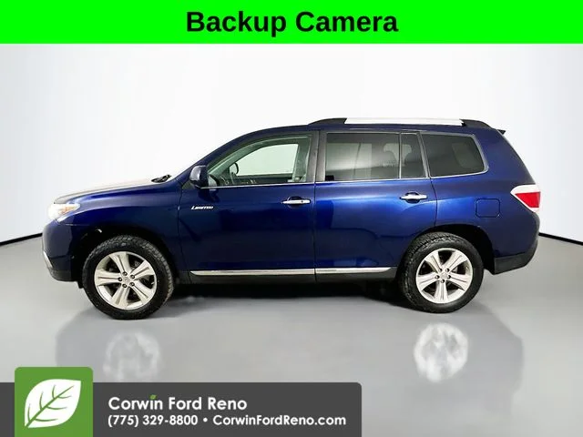Used 2013 Nautical Blue Metallic Toyota Limited image 4