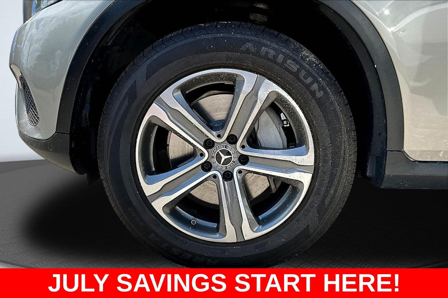 Used 2019 Silver Mercedes-Benz GLC 300 image 41