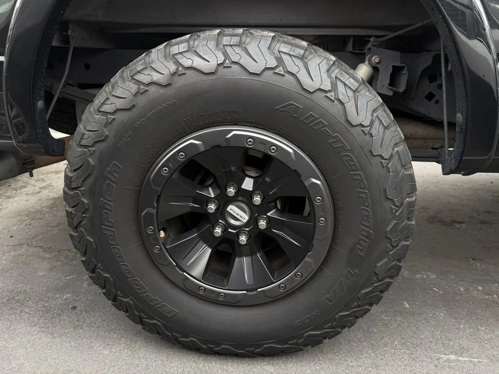 Used 2014  Ford XL image 15