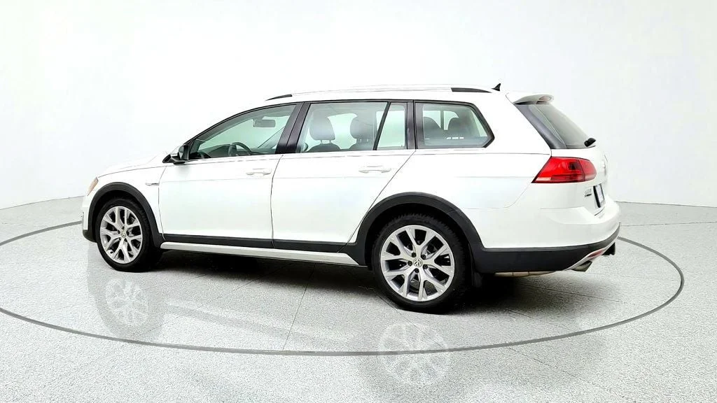 Used 2017 Pure White Volkswagen 1.8T SEL DSG image 7