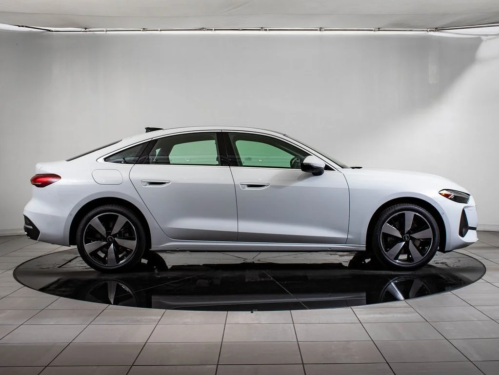 Used 2025 Glacier White Audi 2.0T Premium Plus image 11