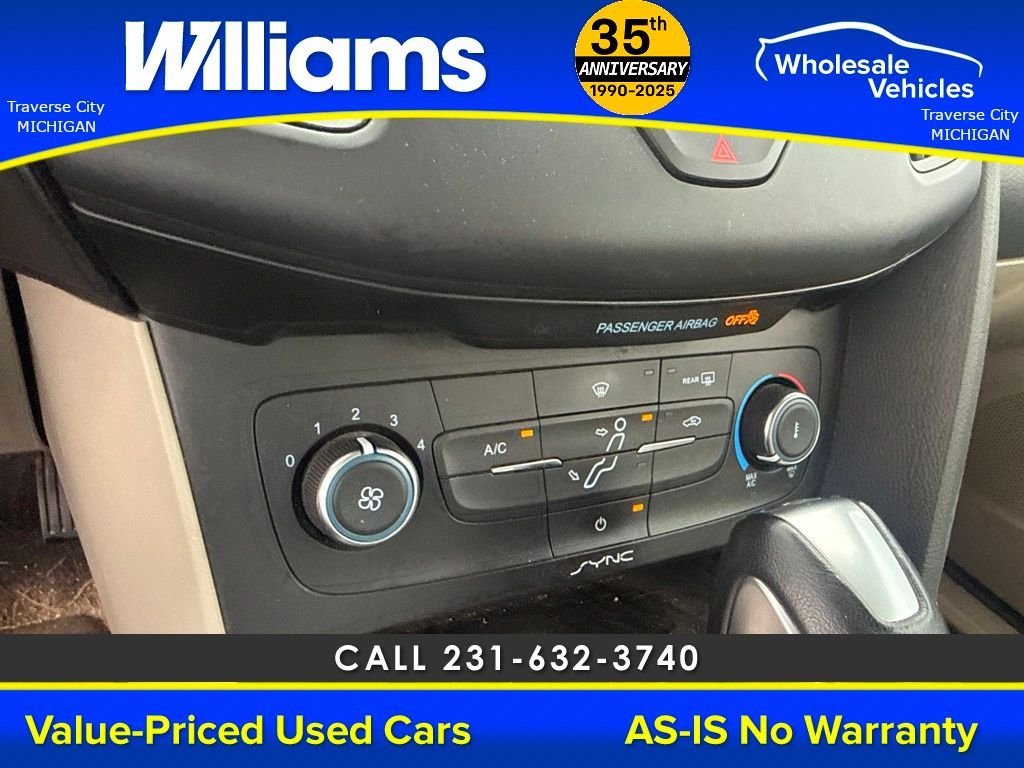 Used 2016 Oxford White Ford SE image 23