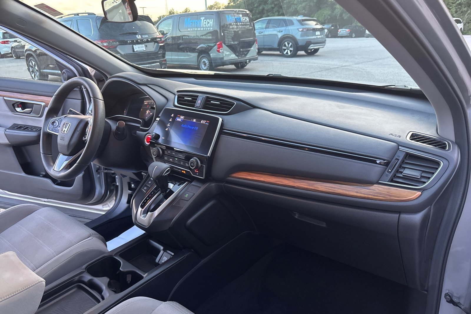 Used 2018 Silver Honda EX image 17