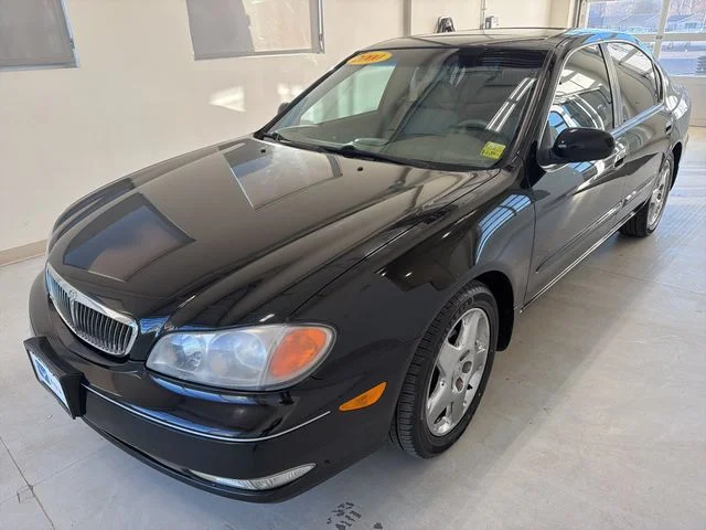 Used 2000 Black Obsidian INFINITI  image 3