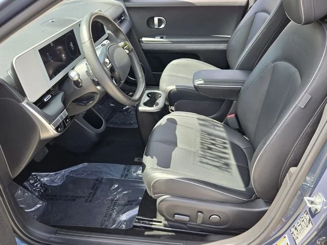 Used 2023 Green Hyundai SEL image 10