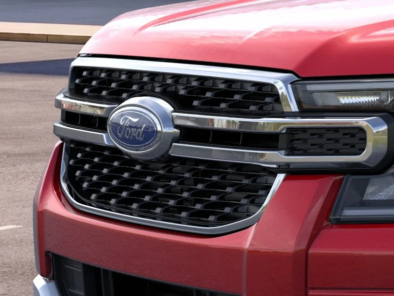 New 2025 Ruby Red Metallic Tinted Clearcoat Ford XLT image 17
