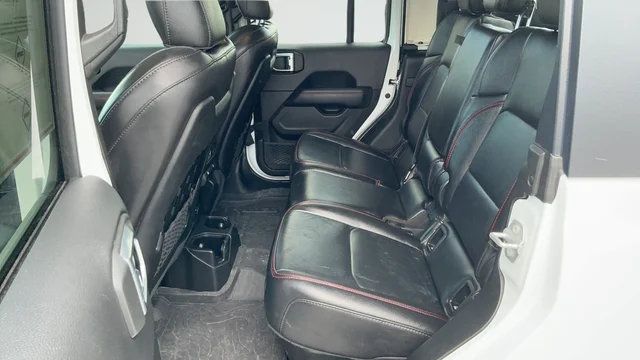 Used 2023 White Jeep Rubicon image 21