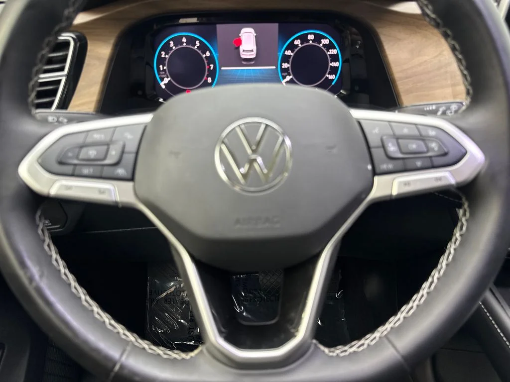 Used 2024 Gray Volkswagen 2.0T SE w/Technology image 62