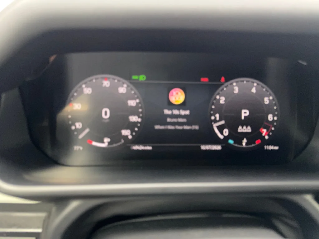 Used 2023 Blue Land Rover SE image 60