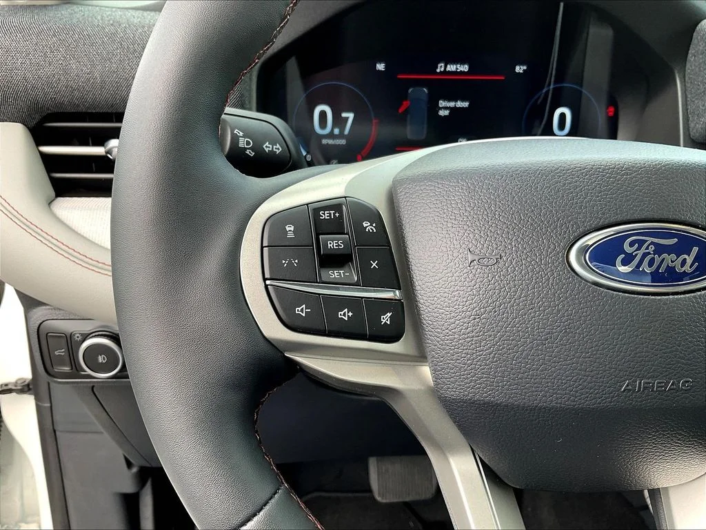 New 2026 Star White Metallic Tri-Coat Ford Active image 19