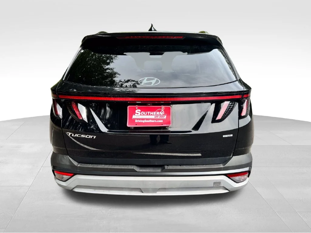 Used 2025 Black Hyundai SEL Convenience image 42