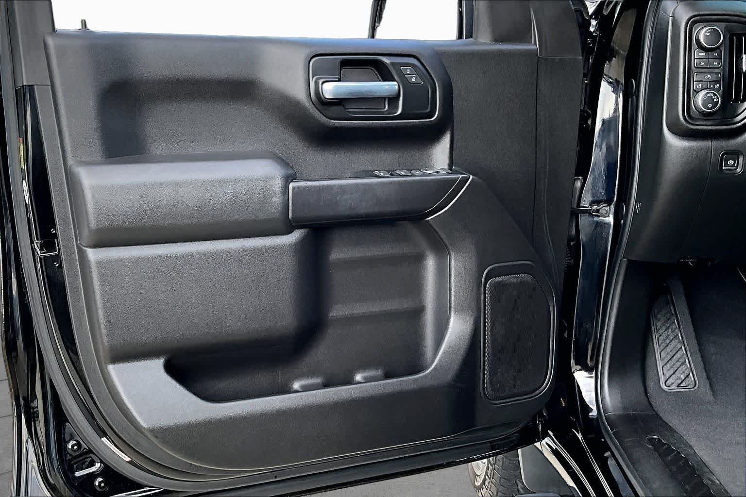 Used 2019 Black Chevrolet Custom Trail Boss image 24