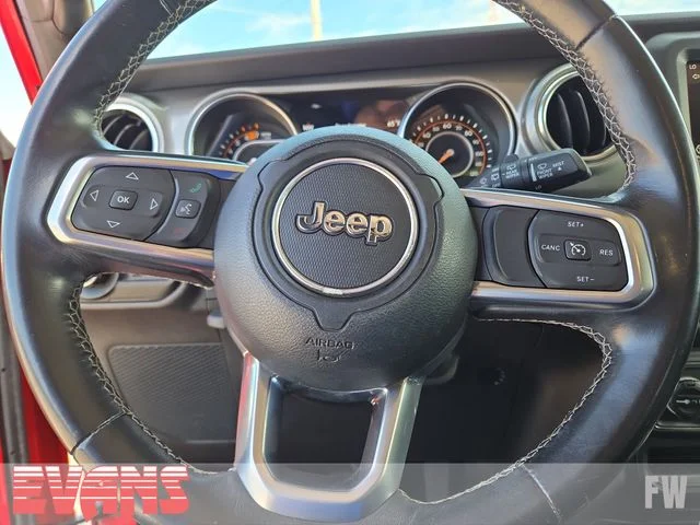 Used 2019 Red Jeep Unlimited Sahara image 14