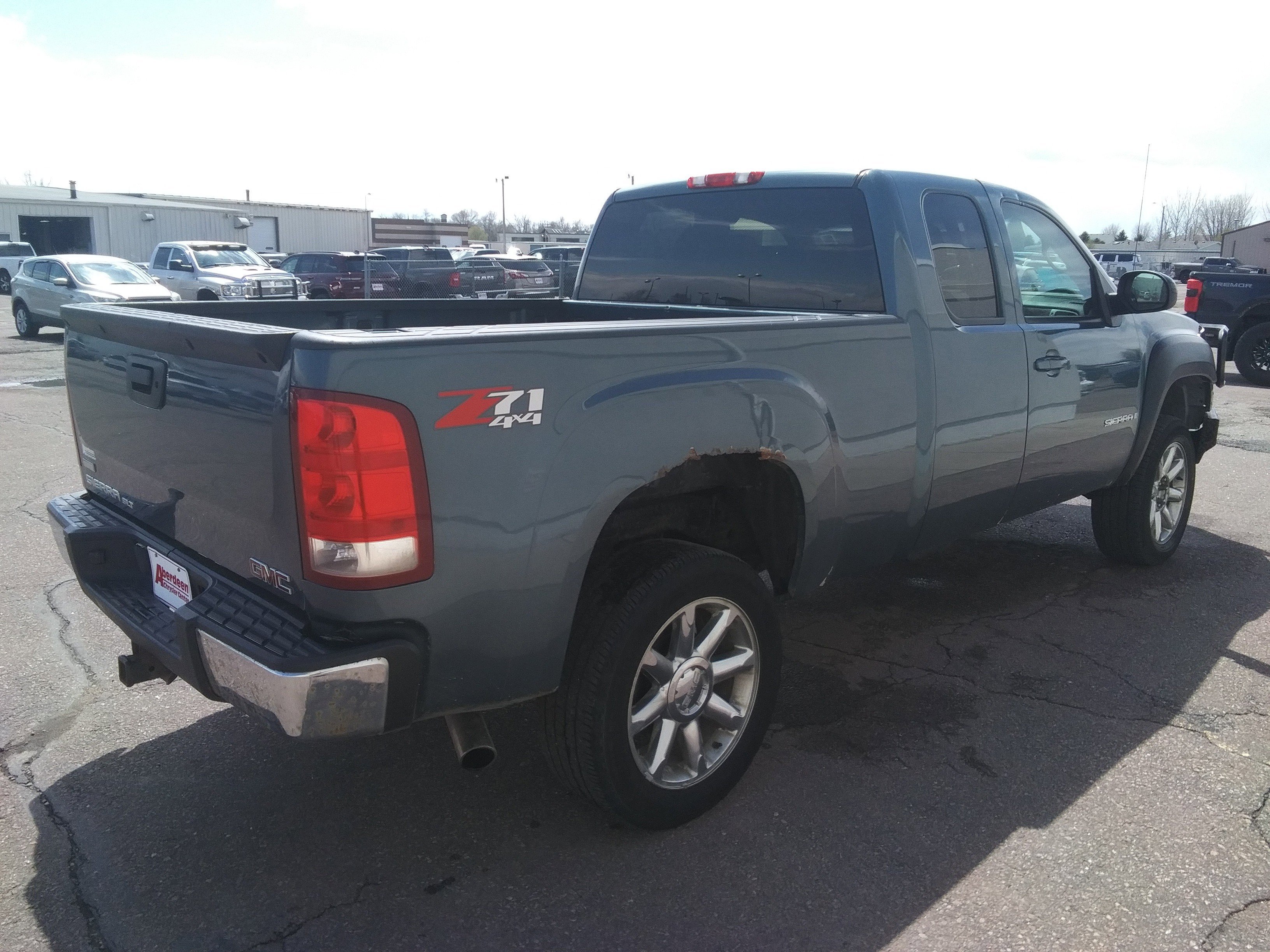 Used 2007 Gray GMC SLT image 5