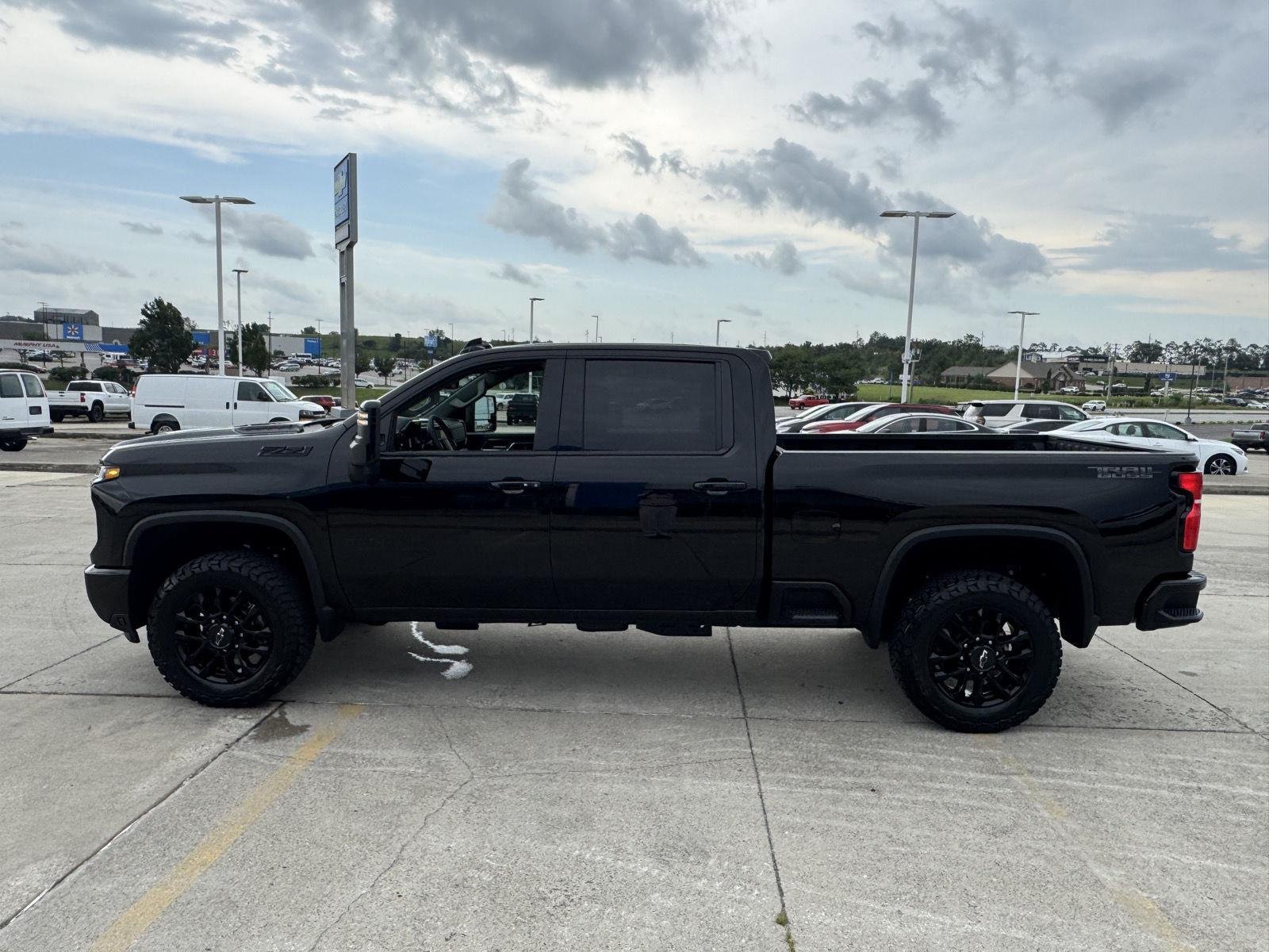 2026 Chevrolet Silverado 3500 HD LTZ - Photo 34