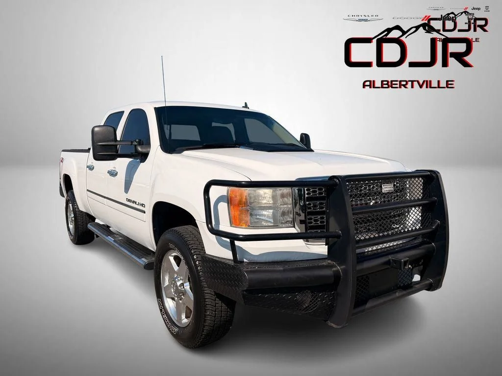 Used 2011 White GMC Denali image 1