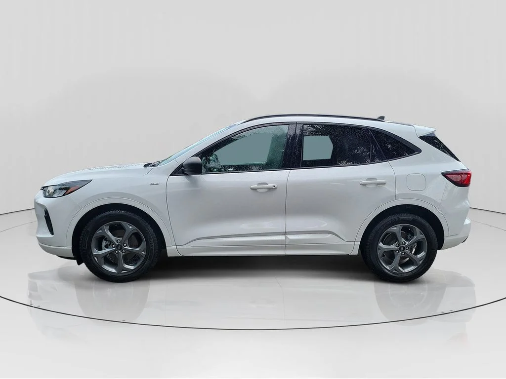 Used 2023 White Ford ST-Line image 4