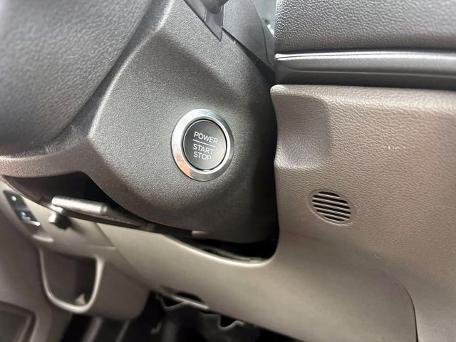 Used 2024 White Ford  image 15