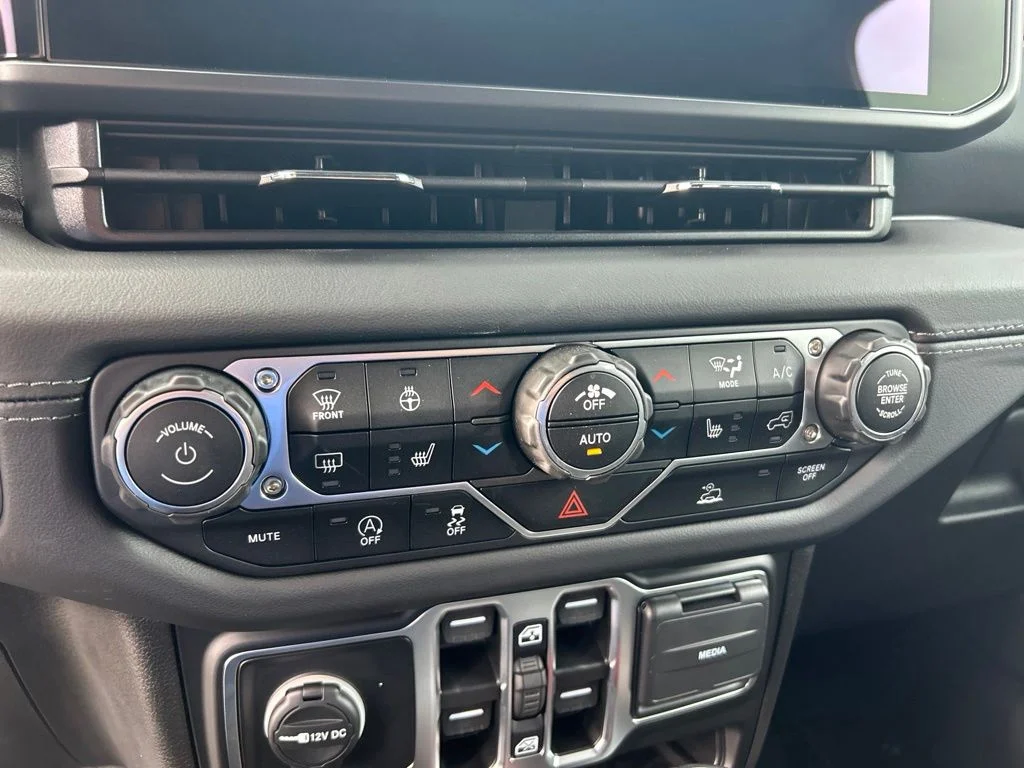 Certified Used 2025 Black Jeep Sahara image 36