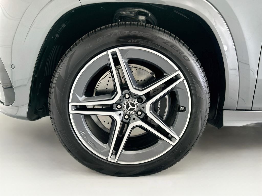 New 2026 Selenite Grey Metallic Mercedes-Benz GLS 450 image 29