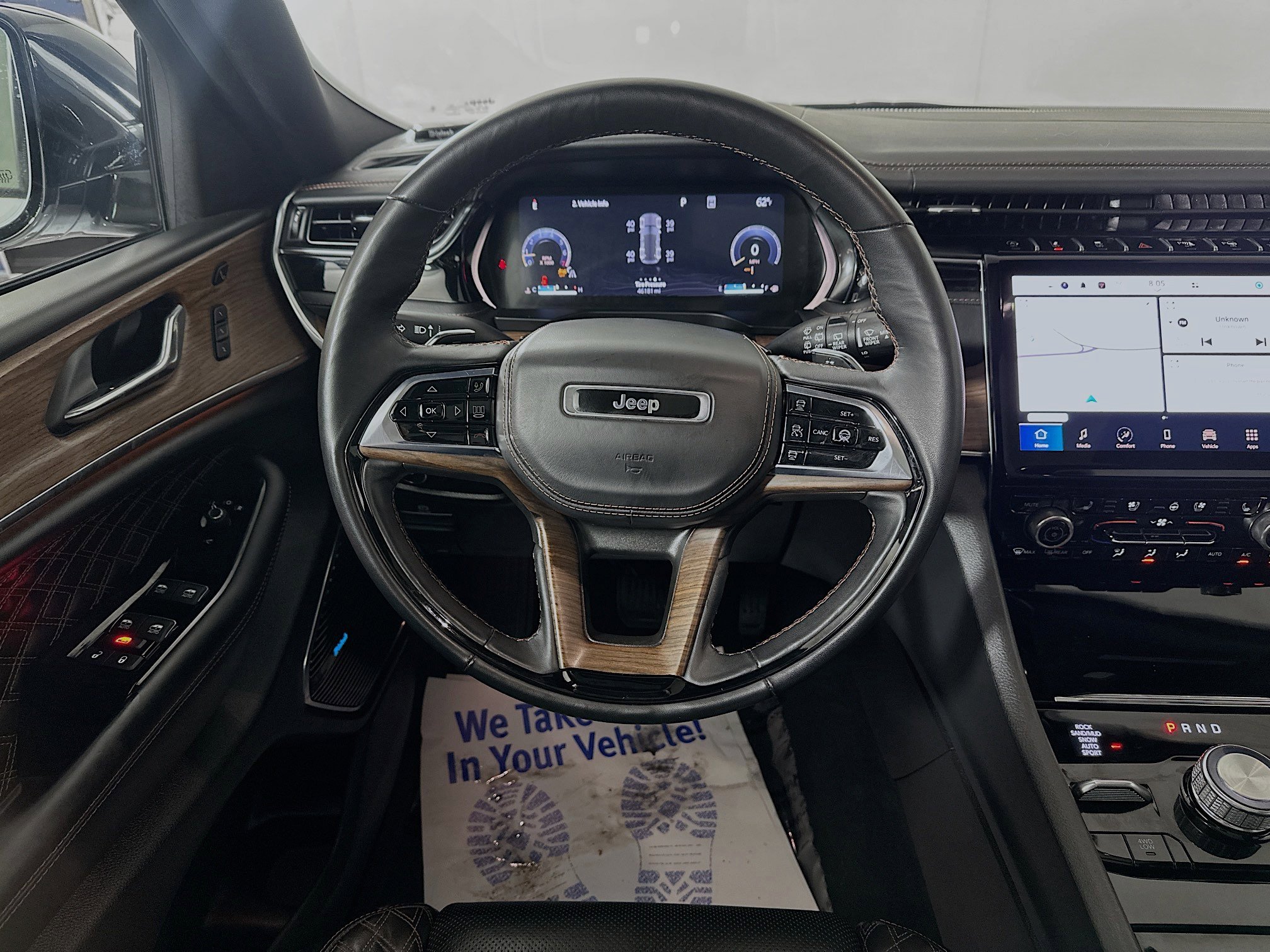 Used 2024 Bright White Clearcoat Jeep Summit image 23