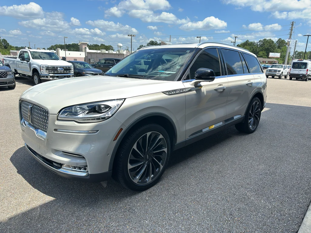 2021 Lincoln Aviator Reserve AWD's photo