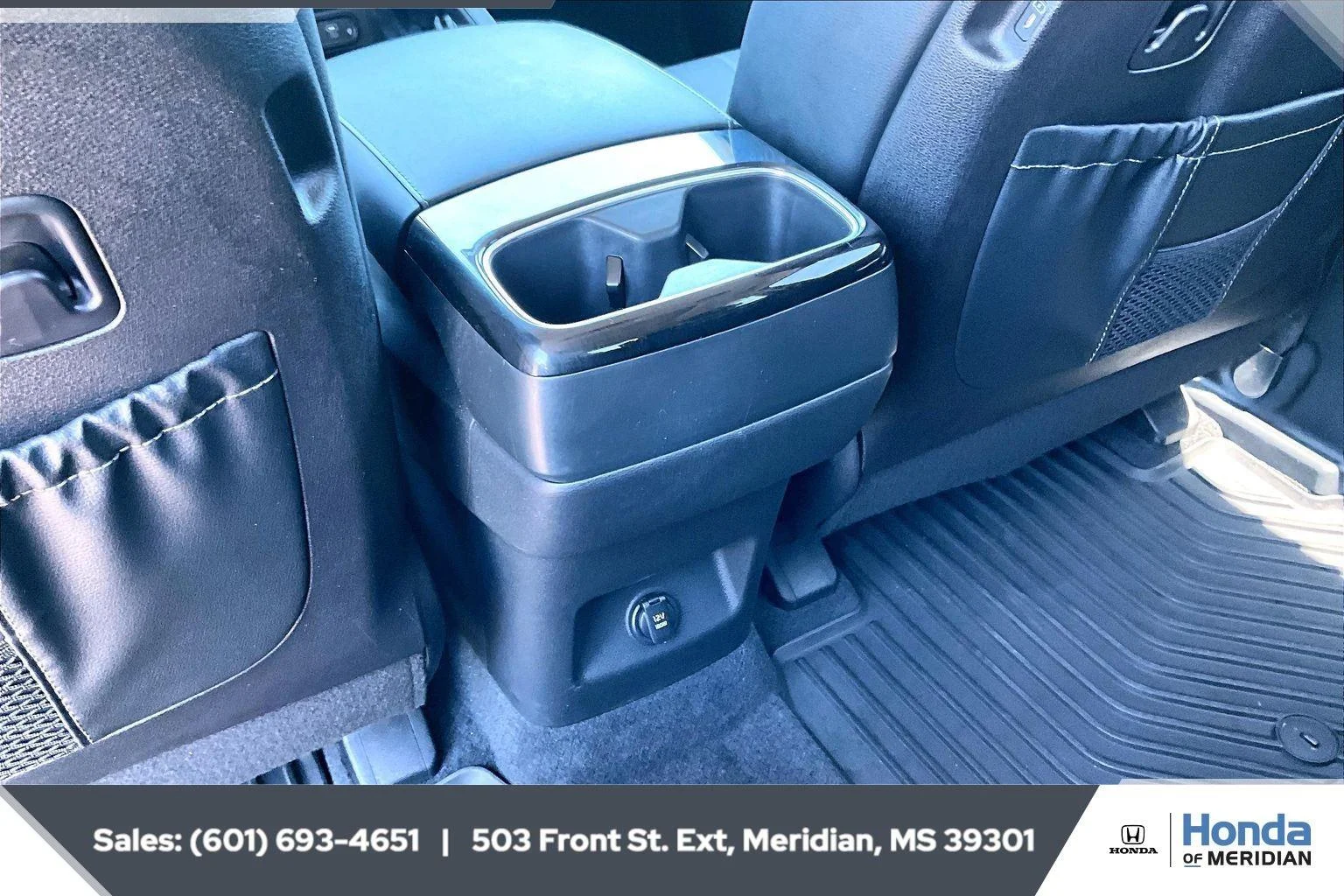Used 2025 Everlasting Silver Kia SX image 25