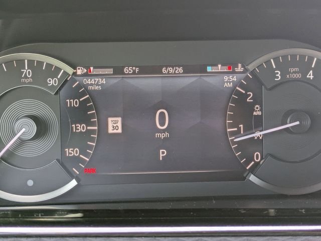 Used 2022  Land Rover Dynamic image 11