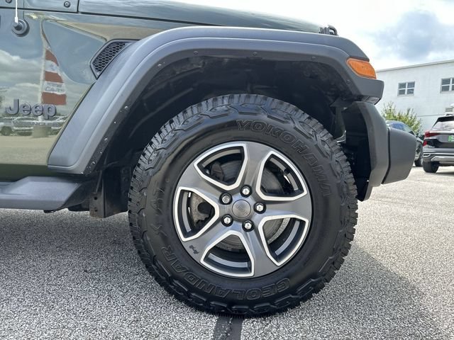 Used 2023 Green Jeep 4-Door Sport S 4x4 image 20