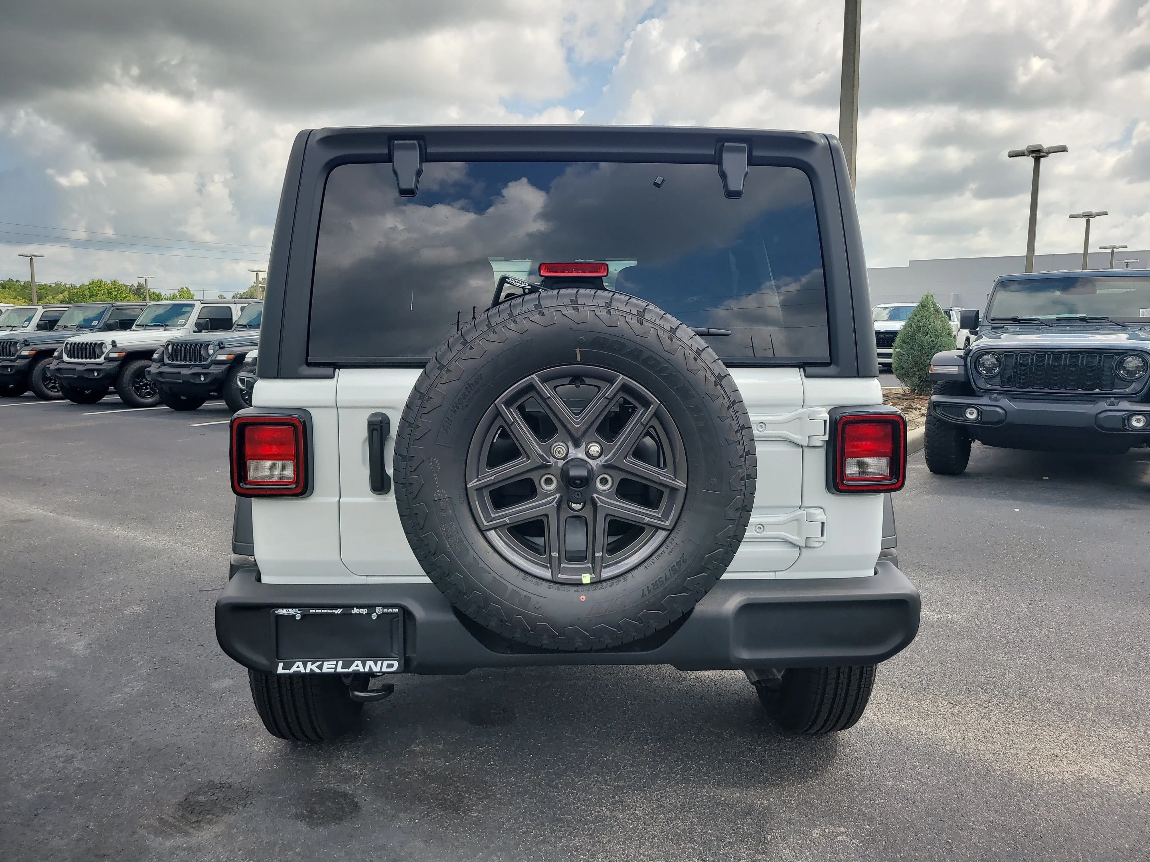 New 2026 Bright White Clearcoat Jeep Sport S image 7