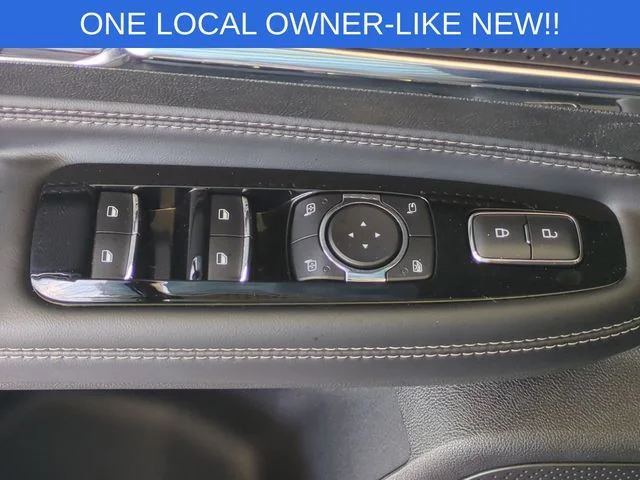 Used 2025 Gray Lincoln Premiere image 14