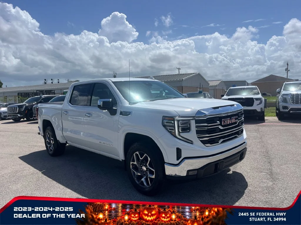 New 2026 Summit White GMC SLT image 2