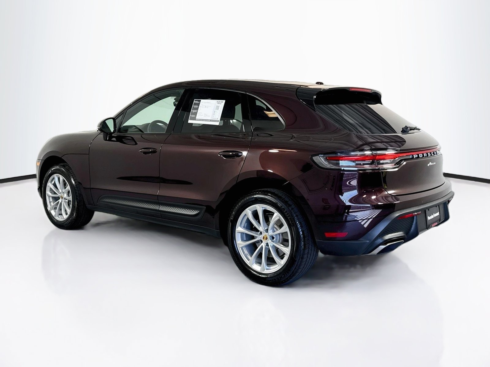 Used 2026 Copper Ruby Metallic Porsche T image 3