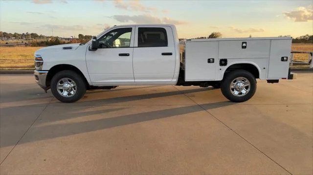 New 2026 Bright White Clear-Coat Exterior Paint RAM Tradesman image 5